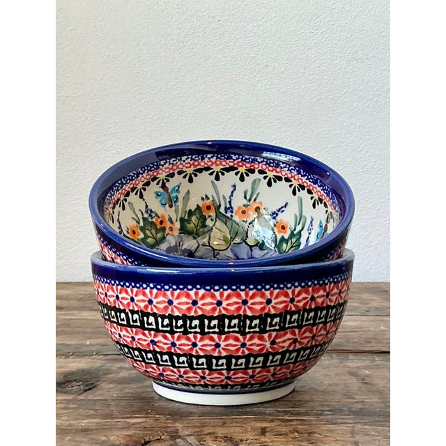 Late 20th Century Vintage Polish Hand Painted Ceramic Bowls - Set of 2 For Sale - Image 5 of 12