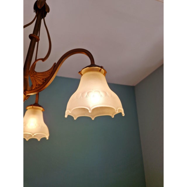 Copper Antique Art Nouveau Chandelier in Brass and Scalloped Frosted Glass, 1890s For Sale - Image 8 of 16