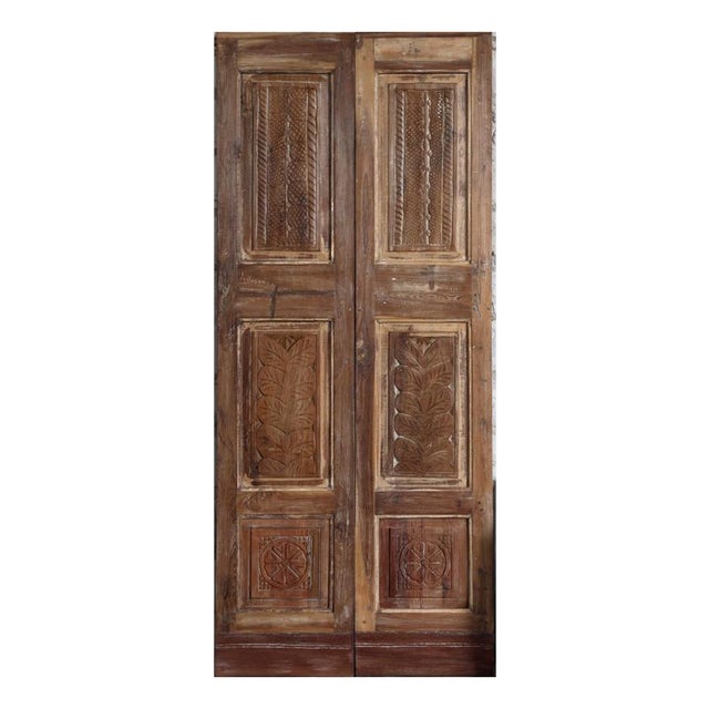 1920s Hand-Carved Sliding Double Door – Vintage Reclaimed Wood Pantry & Closet Doors 80x34 For Sale
