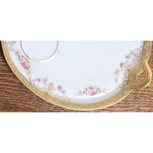 Antique Heart-Shaped Porcelain Tray With Hand-Painted Roses & Gold Gilt For Sale - Image 4 of 6