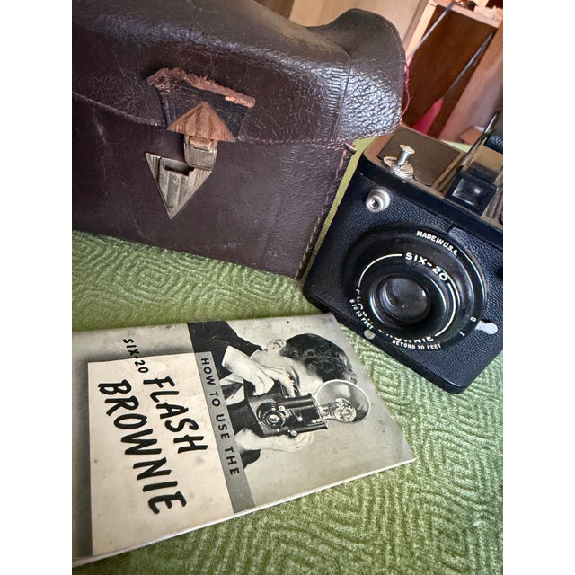 Mid-Century Modern 1940s Kodak Six-20 Flash Brownie For Sale - Image 3 of 4
