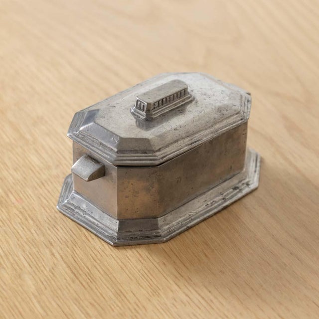 Art Deco 1930s Petite French Art Deco Box For Sale - Image 3 of 14