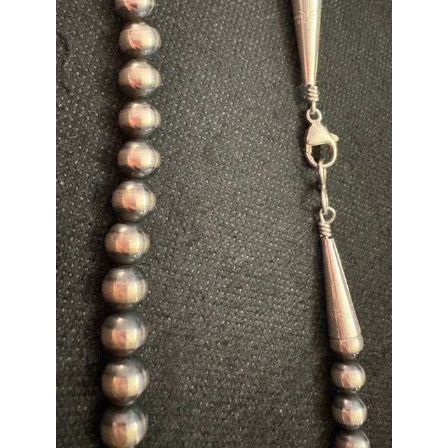 Silver Sterling Silver Navajo Pearl Beaded Necklace 22in Long 6.9mm Beads For Sale - Image 8 of 11