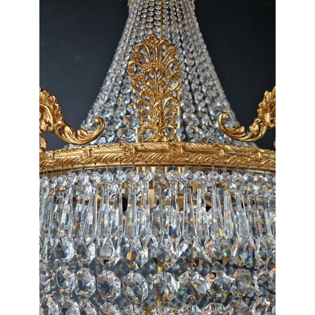 21st Century Brass Basket Empire Sac a Pearl Chandelier Crystal and Antique Gold For Sale - Image 11 of 12