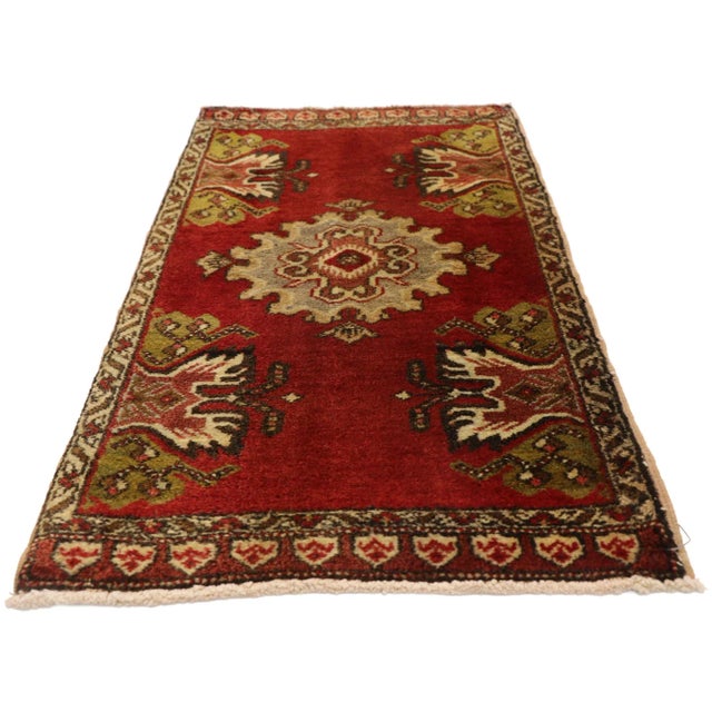 Mid-Century Modern Vintage Turkish Yastik Rug - 01'08 X 03'02 For Sale - Image 3 of 8