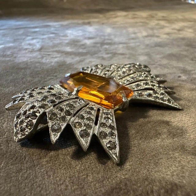 Metal An Amazing 1930s Art Deco Costume Jewelry Brooch For Sale - Image 7 of 11