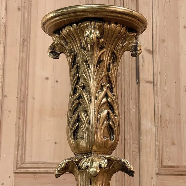 Mid 20th Century Antique Italian Baroque Giltwood Pedestal For Sale - Image 5 of 13