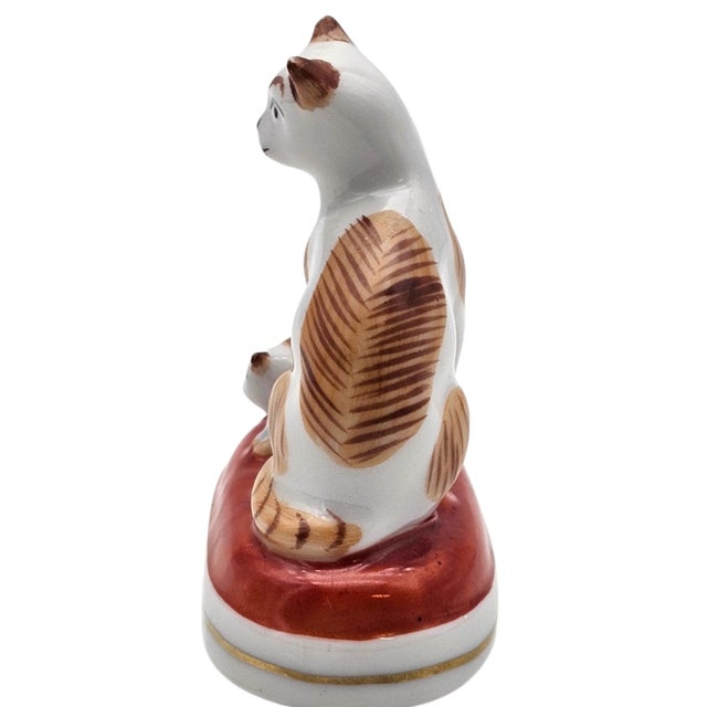 Samson Paris Chelsea-Style Porcelain Cat Family Figurine For Sale - Image 4 of 13