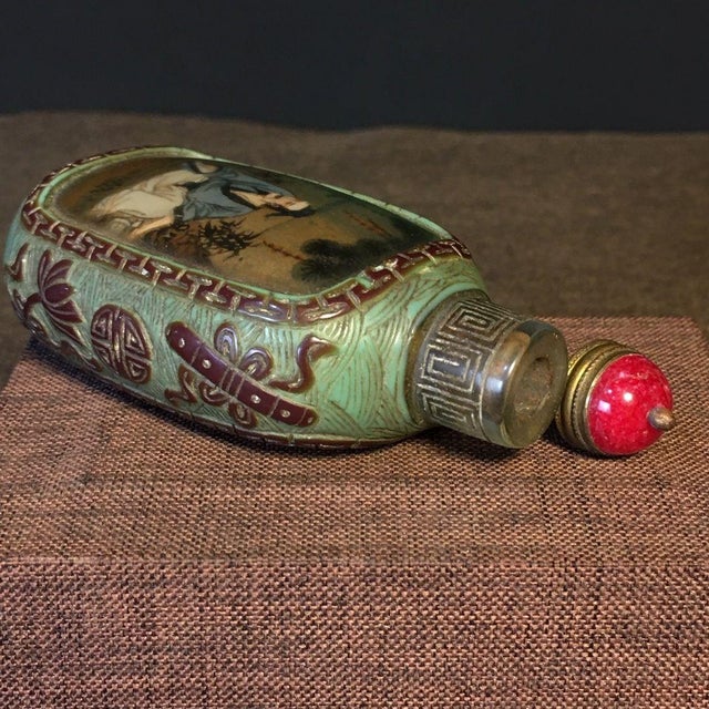 Bottle Green Vintage Inner-Painted Liuli Glass Snuff Bottle - Scholar Scene - 9cm For Sale - Image 8 of 9