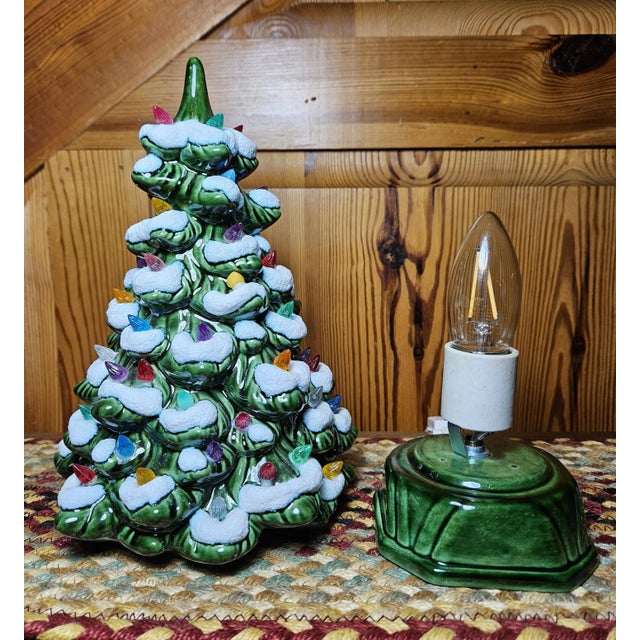 Bottle Green Vintage 1970’s Holland Mold Christmas Tree For Sale - Image 8 of 13