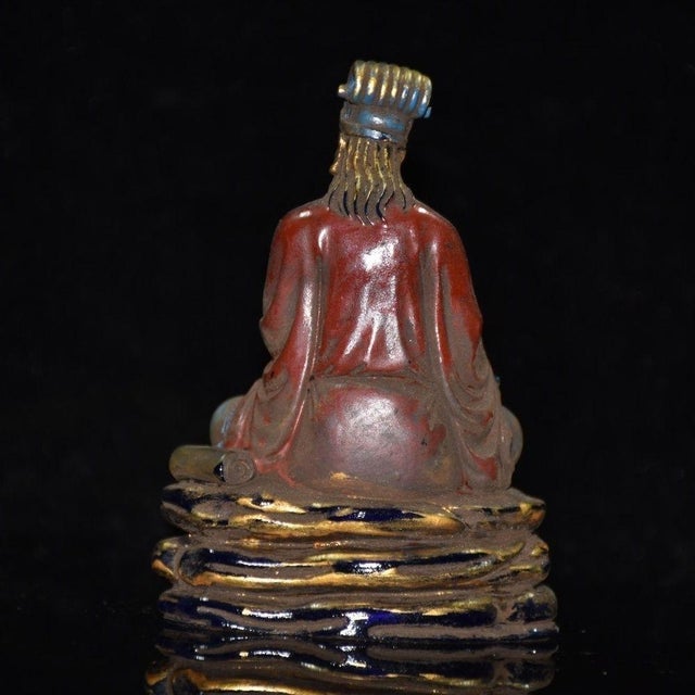 Blue Vintage Chinese Painted Gilt Liuli Zhuge Liang Seated Scholar Statue, Chinoiserie Decor Sculpture For Sale - Image 8 of 9
