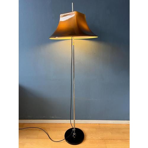 Very rare high quality space age floor lamp by Willem Hagoort with acrylic glass shade. The shade can be moved up and down...