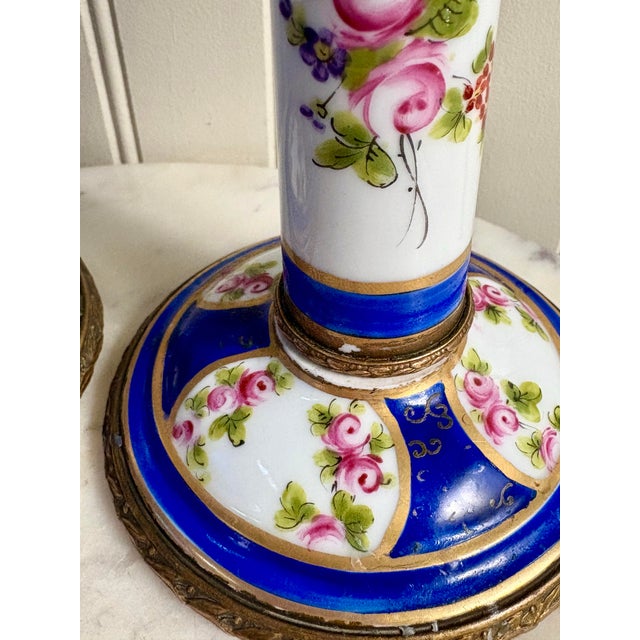 Antique Sèvres-Style Porcelain & Bronze Hand-Painted Candlesticks Pair Lp Paris For Sale - Image 10 of 12