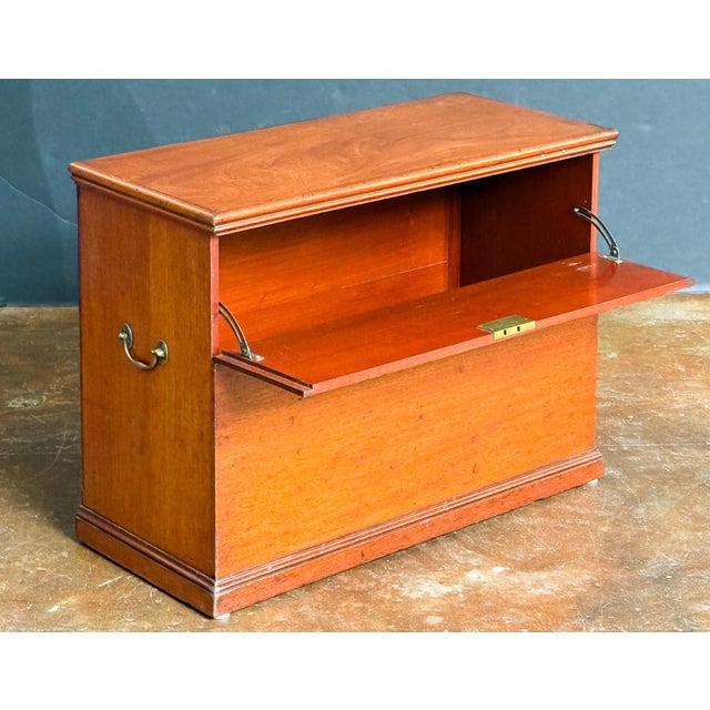English English Lift-Top Folding Front Chest of Mahogany From the Edwardian Era For Sale - Image 3 of 14