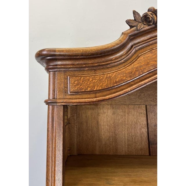 French Style Bookcase in Oak For Sale - Image 5 of 17