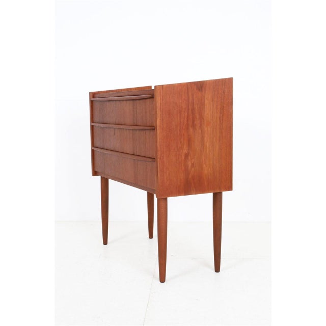 Mid-Century Danish Teak Chest of Drawers, 1960s For Sale - Image 4 of 18
