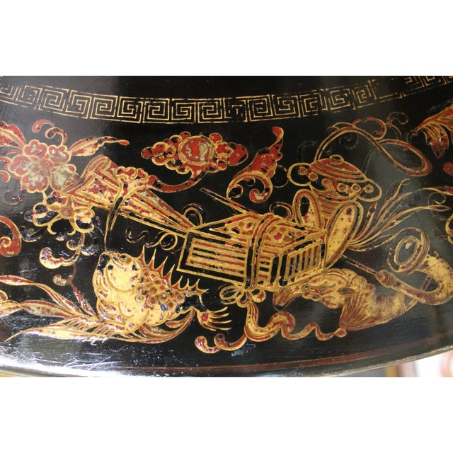 Black Fine Chinese Export Black Lacquer and Gilt Decorated Tilt Top Table For Sale - Image 8 of 12
