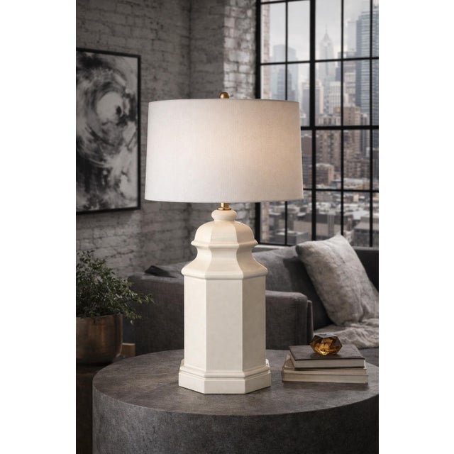 Mid-Century Modern 1970s Octagonal Architectural Cream Glazed Ceramic Table Lamp With 17” Drum Shade – For Sale - Image 3 of 8