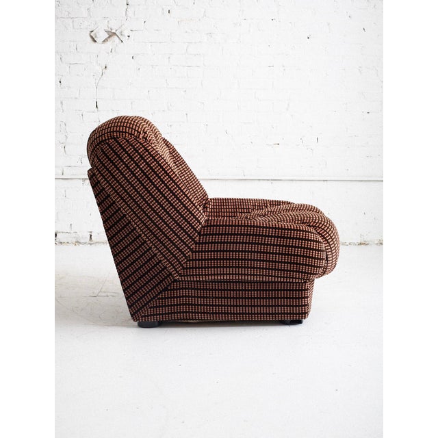 Mid-Century Modern Space Age Italian ‘Petal’ Form Lounge Chair in Velvet For Sale - Image 3 of 12