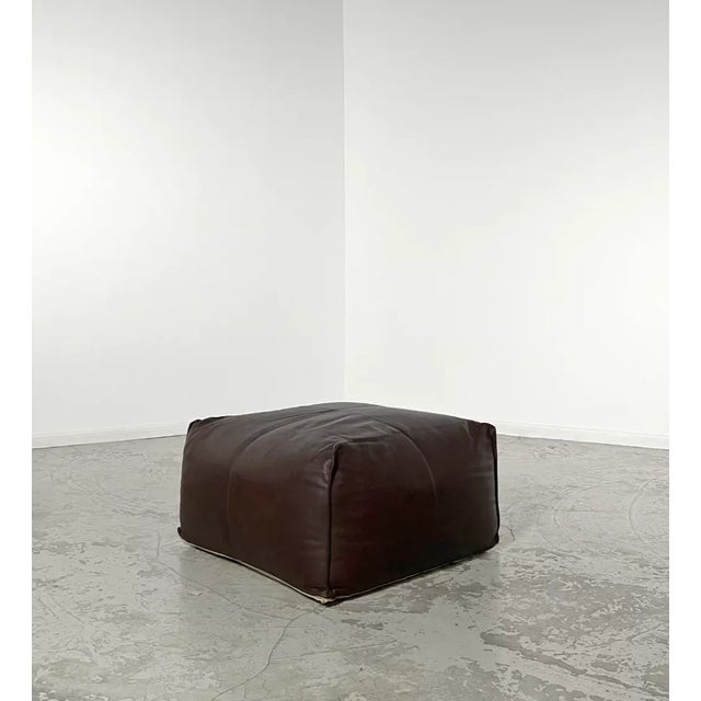 The "Bambole" modules were created by Mario Bellini for B&B Italia in 1972. These seats, seem to come out of a single...