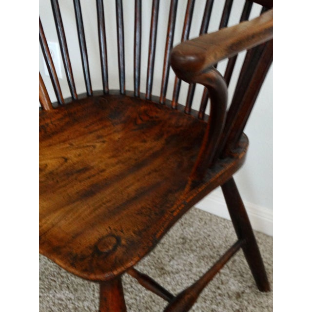 Wood 19th-Century English Sack-Back Windsor Chair For Sale - Image 7 of 10