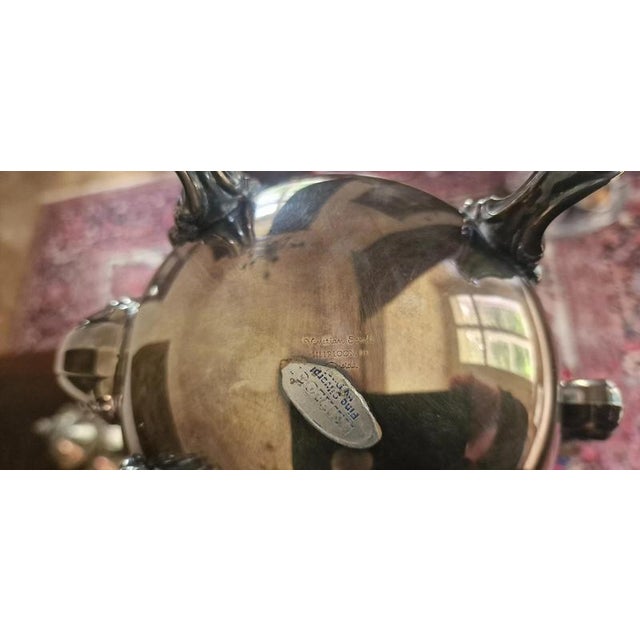 2000 - 2009 Heirloom Coffee and Tea Service with Venetian Scroll from Oneida, Set of 5 For Sale - Image 5 of 15