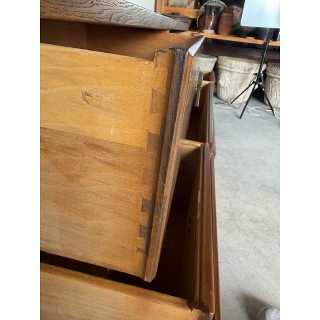 1970s Mid-Century Modern Drexel Solid Pecan 7-Drawer Dresser For Sale - Image 10 of 12