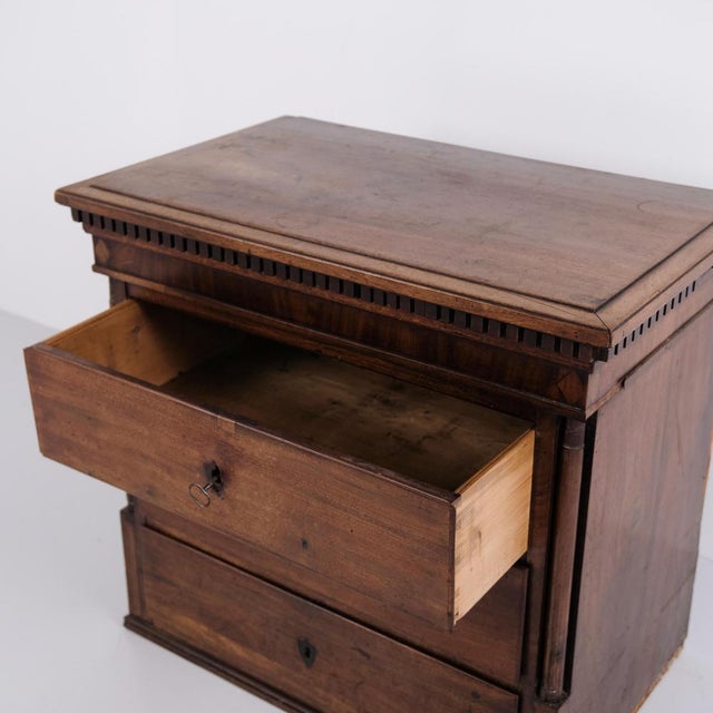 Louis XVI Chest of Drawers with Dentil Moulding and Side Columns, 1760 For Sale - Image 6 of 10