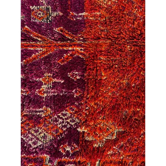 Moroccan Artist 1970s Authentic Moroccan Boujad Rug – Handmade Berber Wool Rug – Large Tribal Area Ru For Sale - Image 4 of 11