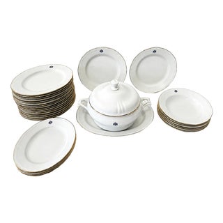 Porcelain Dinner Service from Royal Kent Fine Porcelain, Set of 31 For Sale