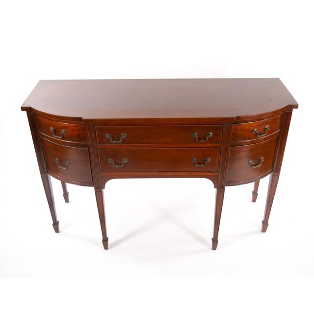 Hepplewhite 19th Century Mahogany Wood Bow Front Buffet / Server For Sale - Image 3 of 12