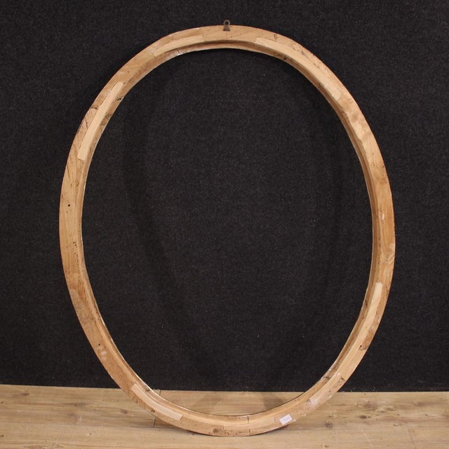 Wood Antique Italian Oval Gilded Frame, 1880 For Sale - Image 7 of 14