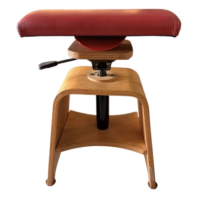Qor360 Cleo Stool: Dynamic Ergonomics Meets Sculptural Design For Sale