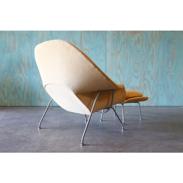 1960s 1960s Knoll Womb Chair and Ottoman Designed by Eero Saarinen Mid Century Modern, Attributed For Sale - Image 5 of 12