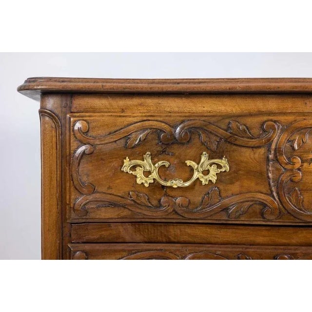 Curved Nîmoise Chest of 2 Drawers in Walnut, 18th Century For Sale - Image 3 of 13