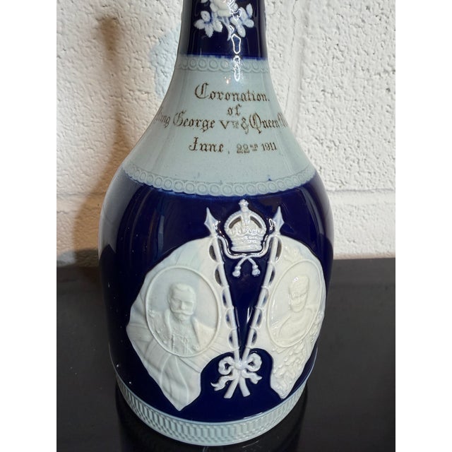 English Spode Royal Commemorative, Whiskey, Flask/Decanter For Sale - Image 3 of 10