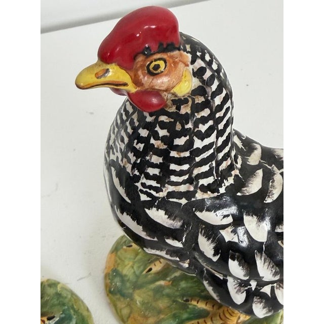 Mid-Century Modern Italian Farmhouse Pottery Chickens, 1960s, Set of 2 For Sale - Image 6 of 14