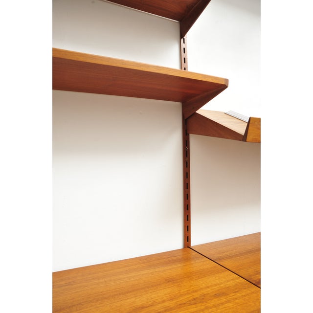 Brown Danish Shelving System in Teak by Kai Kristiansen for Feldballes Møbelfabrik For Sale - Image 8 of 18