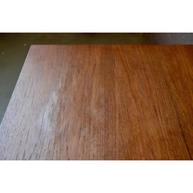 Mid-Century Modern Coffee Table For Sale - Image 13 of 14