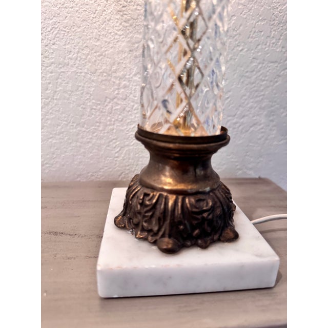 Hollywood Regency Vintage Hollywood Regency Diamond-Cut Crystal & Marble Column Table Lamp For Sale - Image 3 of 6