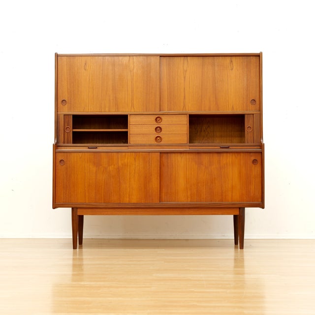 1960s 1960s Mid Century Hutch Credenza by Johannes Andersen, Attributed For Sale - Image 5 of 9