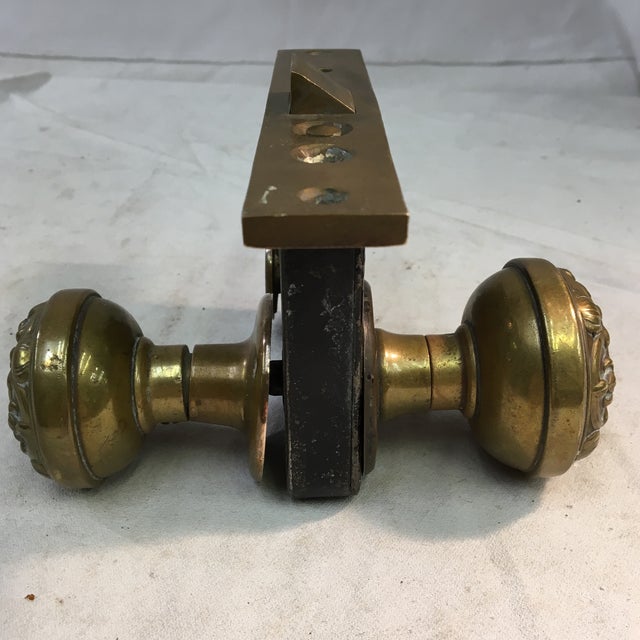 Antique Early 20th Century Yale Mortise Lock With Eastlake Doorknobs