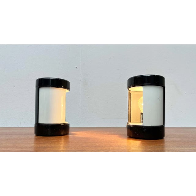 Mid-Century Modern Mid-Century Modern Italian Space Age Black Model Laura Table Lamps by Olaf von Bohr and Diego Valenti for Valenti Luce Milano, 1960s, Set of 2 For Sale - Image 3 of 18