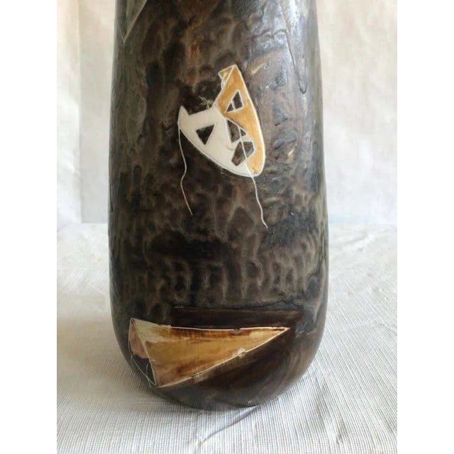 1960s Painted Ceramic Vase Depicting Objects from a Fête For Sale - Image 10 of 11