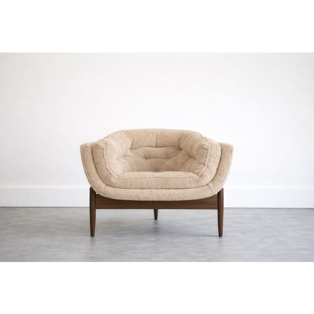 Camel Set of MCM Sculptural Walnut Tripod Lounge Chairs in Bouclé, C. 1950s For Sale - Image 8 of 8