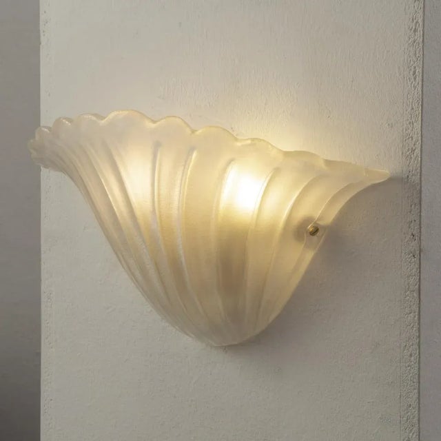 1990s Fan-Shaped Wall Light in Silk-Colored Murano Glass, Italy, 1990s For Sale - Image 5 of 12