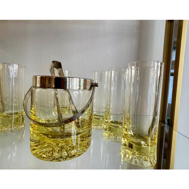 Highball Glasses and Ice Bucket Cocktail Set in Mouth-Blown, Yellow Crystal Glass, 1970s, Set of 7 For Sale - Image 4 of 6