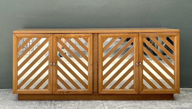 Vintage Bassett Chevron Mirrored Dresser - Detail view