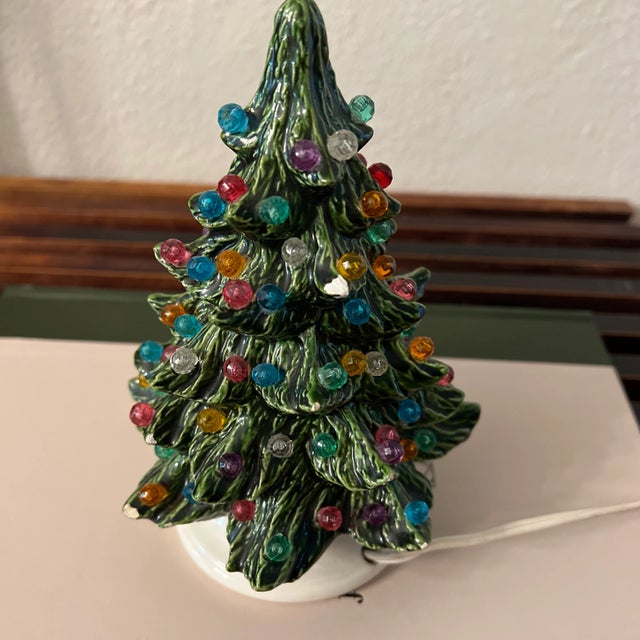 Vintage Ceramic Light Up Christmas Tree, Marked ‘84 For Sale - Image 4 of 12