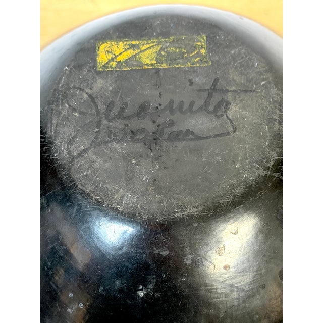 Signed Santa Clara Pueblo Carved Blackware Vase, Juanita Pueblo, Mid 20th C. For Sale In West Palm - Image 6 of 18
